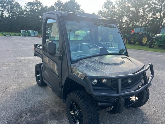 Image of John Deere XUV 835R equipment image 4