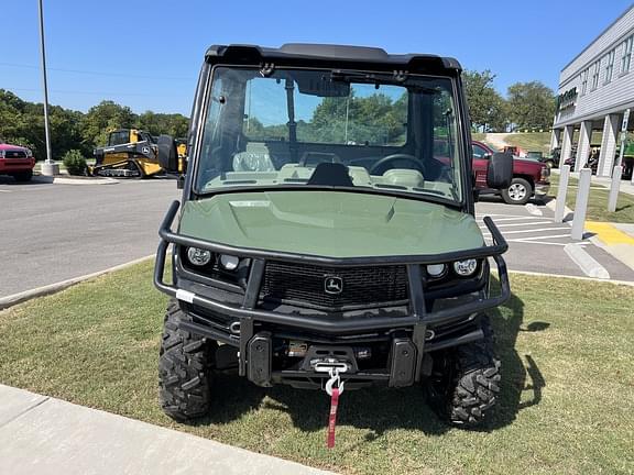 Image of John Deere XUV 835R equipment image 2