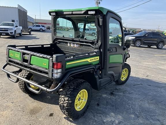 Image of John Deere XUV 835R equipment image 2