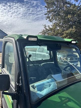 Image of John Deere XUV 835R equipment image 4