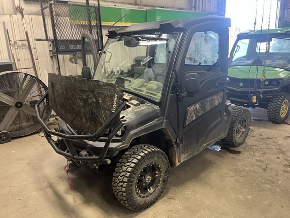 2023 John Deere XUV 835R Equipment Image0