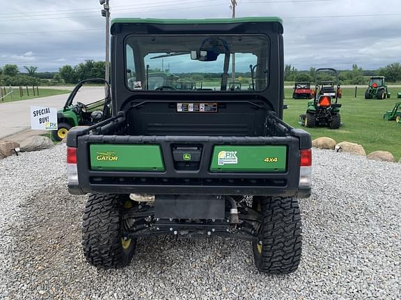 Image of John Deere XUV 835R equipment image 3
