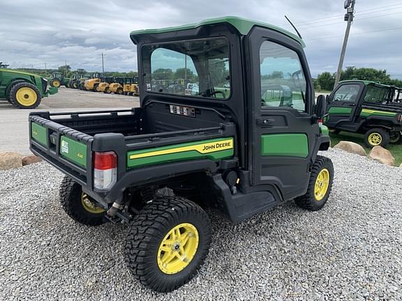 Image of John Deere XUV 835R equipment image 4