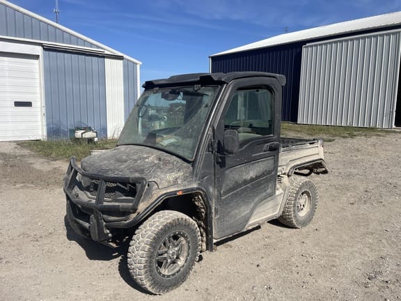 2023 John Deere XUV 835R Equipment Image0