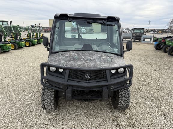 Image of John Deere XUV 835R equipment image 1
