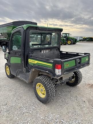 Image of John Deere XUV 835R equipment image 2