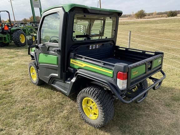 Image of John Deere XUV 835R equipment image 2