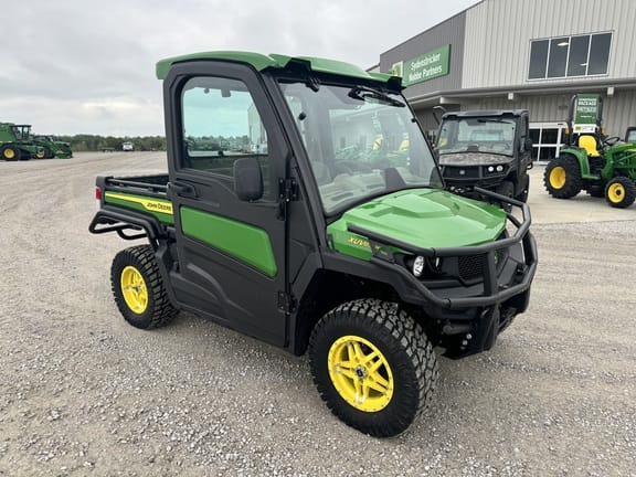 Main image John Deere XUV 835R