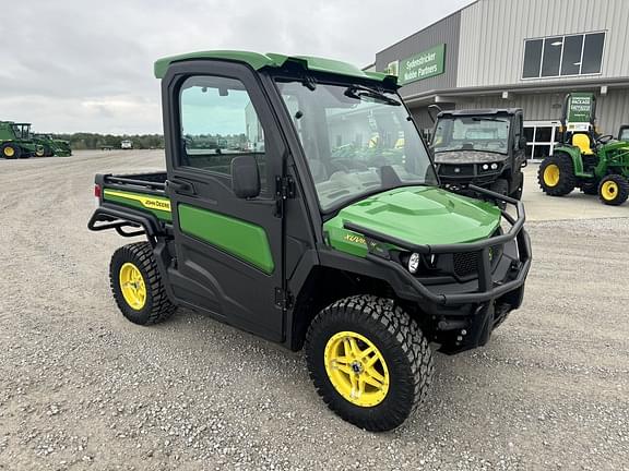 Image of John Deere XUV 835R Primary image