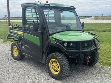 Main image John Deere XUV 835R