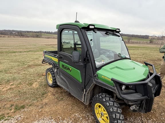 Image of John Deere XUV 835R Primary image