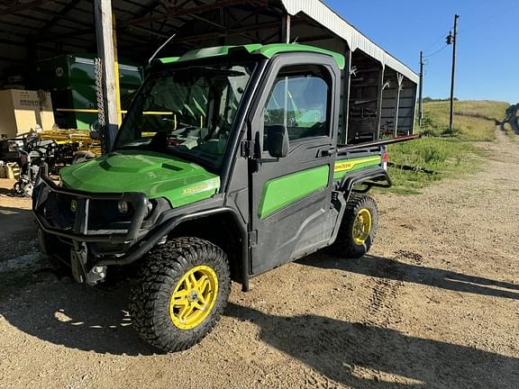 Image of John Deere XUV 835R Primary image