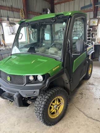 Image of John Deere XUV 835R equipment image 1