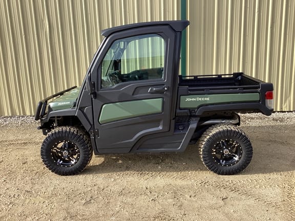 Main image John Deere XUV 835R