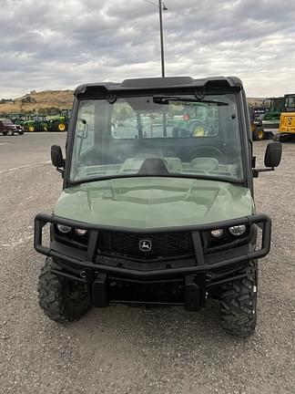 Image of John Deere XUV 835R equipment image 3