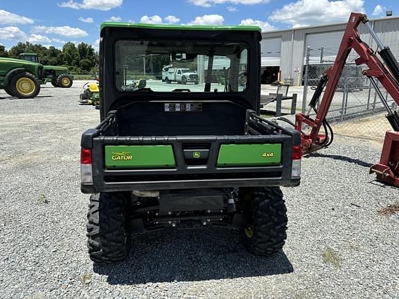 Image of John Deere XUV 835R equipment image 4