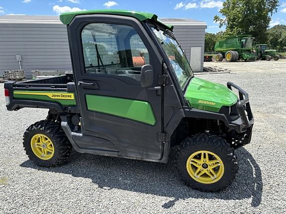 Image of John Deere XUV 835R equipment image 2