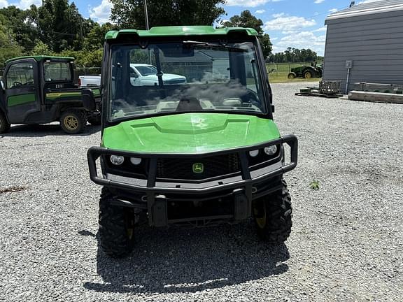 Image of John Deere XUV 835R equipment image 3