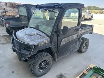 Main image John Deere XUV 835R