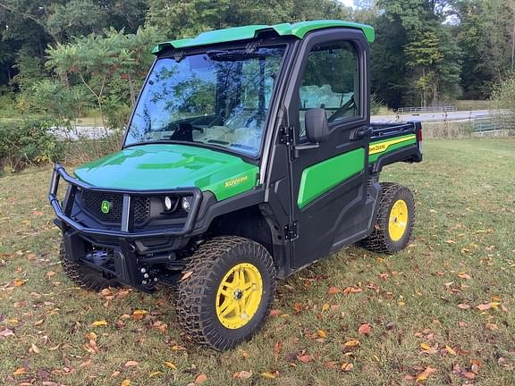 Image of John Deere XUV 835R Primary image