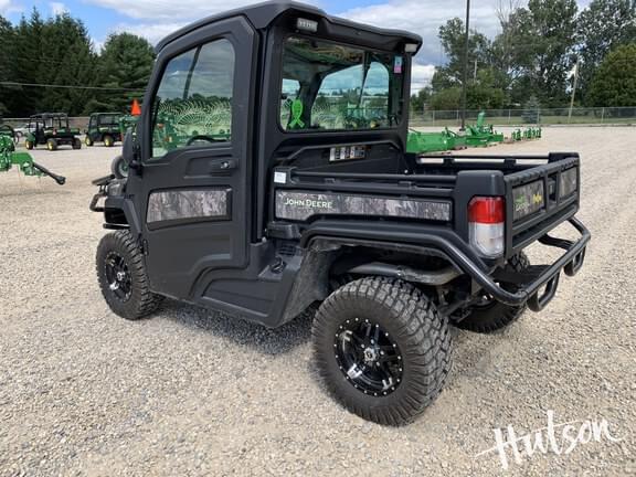 Image of John Deere XUV 835R equipment image 2
