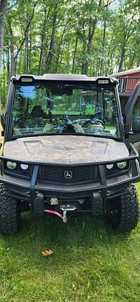 Image of John Deere XUV 835R equipment image 2