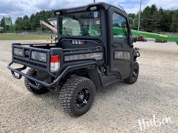Image of John Deere XUV 835R equipment image 4