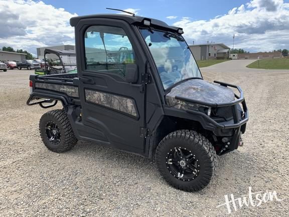 Image of John Deere XUV 835R Primary image