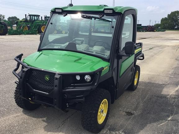 Image of John Deere XUV 835R Primary image