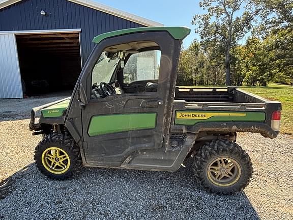 Image of John Deere XUV 835R equipment image 2