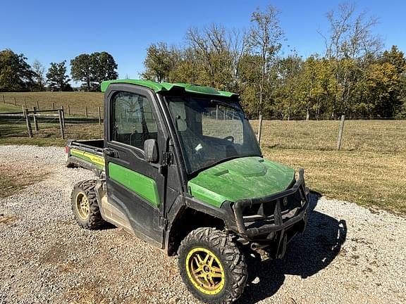 Image of John Deere XUV 835R equipment image 4