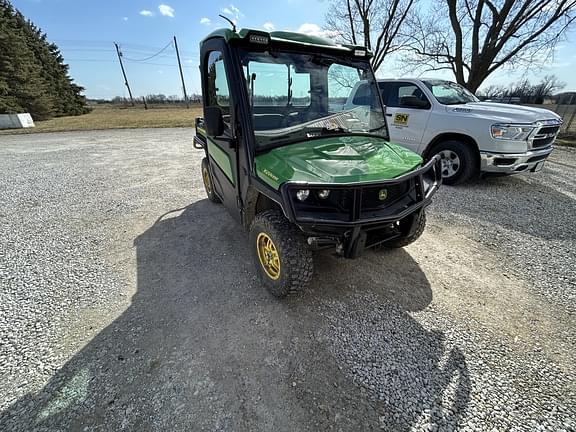 Image of John Deere XUV 835R equipment image 3