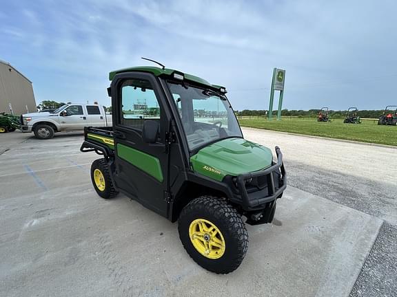 Image of John Deere XUV 835R Primary image