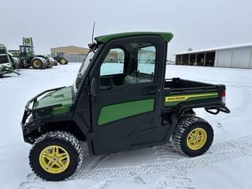 Main image John Deere XUV 835R