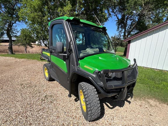 Image of John Deere XUV 835R Primary image