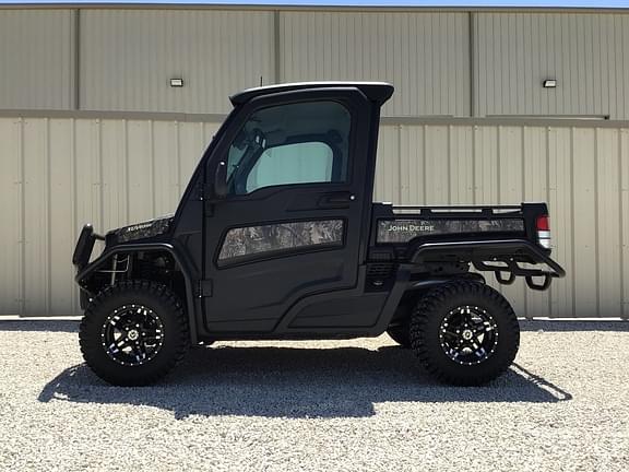 Image of John Deere XUV 835R Primary image