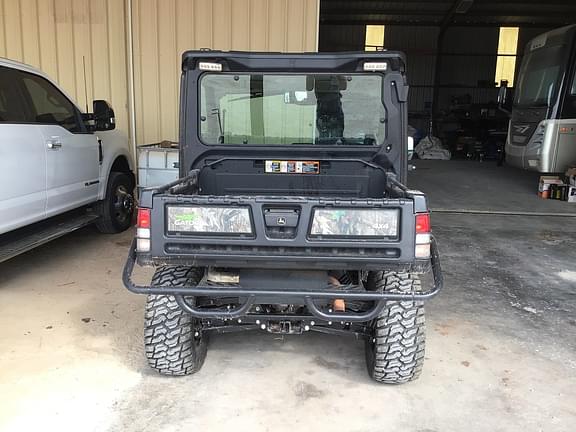 Image of John Deere XUV 835R equipment image 4