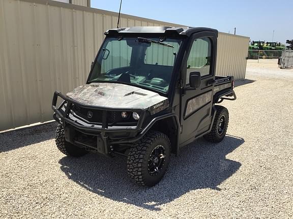 Image of John Deere XUV 835R equipment image 2