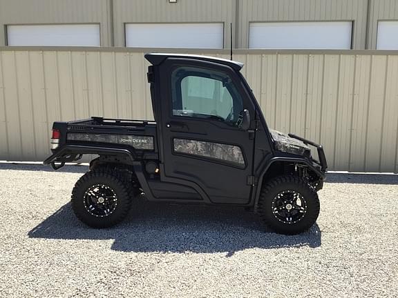 Image of John Deere XUV 835R equipment image 4