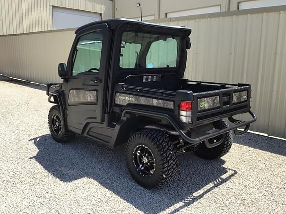 Image of John Deere XUV 835R equipment image 3