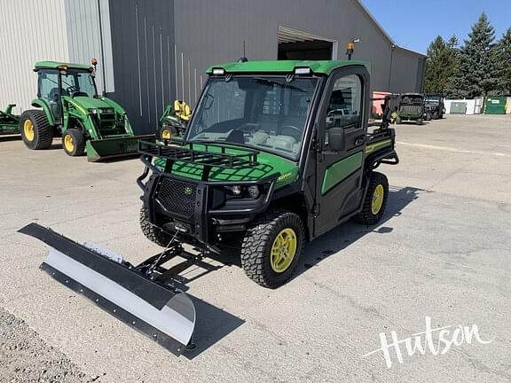 Image of John Deere XUV 835R equipment image 1