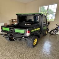 Image of John Deere XUV 835R equipment image 2