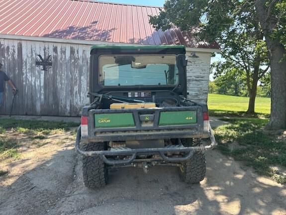 Image of John Deere XUV 835R equipment image 4