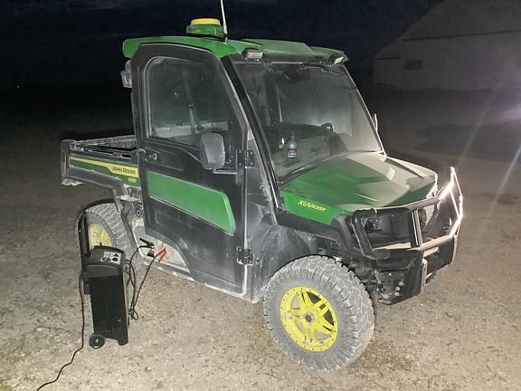 Image of John Deere XUV 835R Primary image