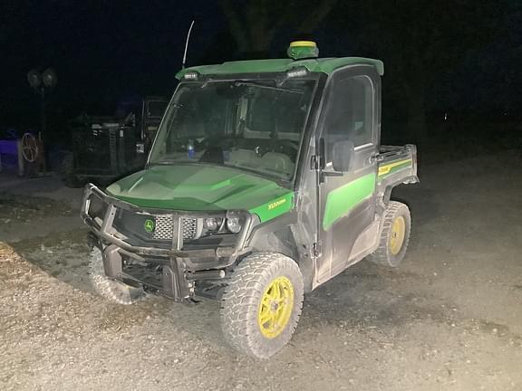 Image of John Deere XUV 835R Primary image