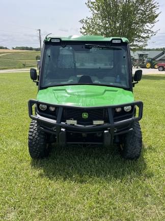 Image of John Deere XUV 835R equipment image 4