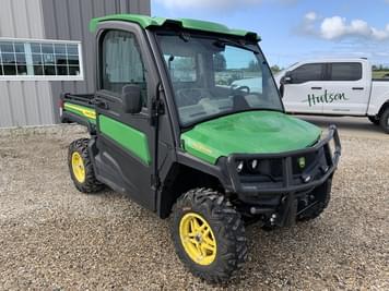 Main image John Deere XUV 835R