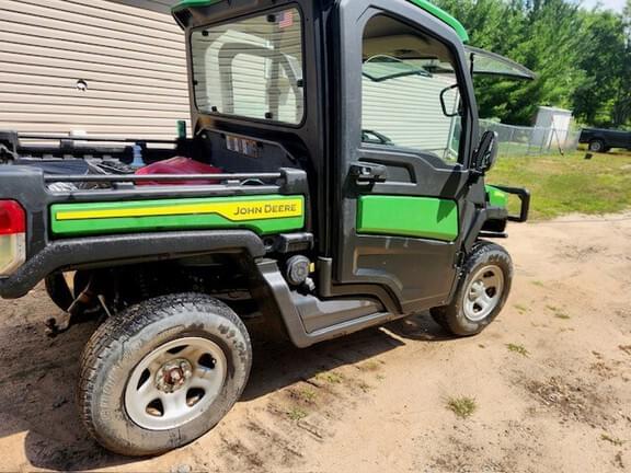 Image of John Deere XUV 835R equipment image 2