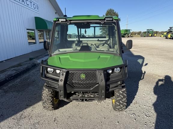 Image of John Deere XUV 835R equipment image 2