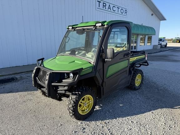 Image of John Deere XUV 835R Primary image